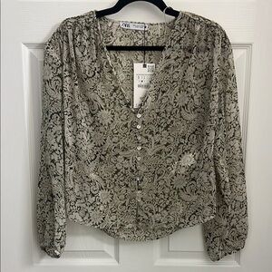 Zara Women's Black and Cream Floral Blouse